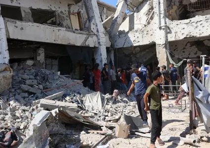 إصابة 7 مواطنين بينهم أطفال في قصف الاحتلال مناطق متفرقة في قطاع غزة