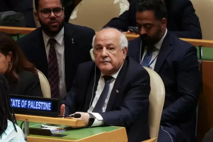 رياض منصور يسحب ترشحه لمنصب نائب رئيس الجمعية العامة للأمم المتحدة