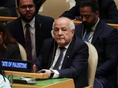 رياض منصور يسحب ترشحه لمنصب نائب رئيس الجمعية العامة للأمم المتحدة