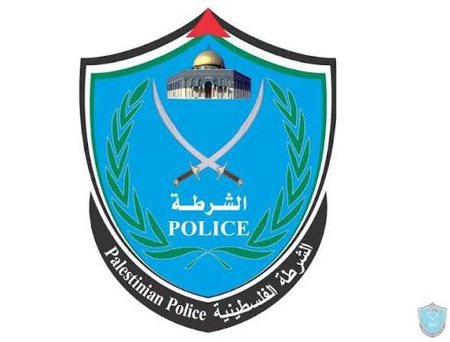 محافظ أريحا يكرّم شرطيين أنقذا حياة طفل