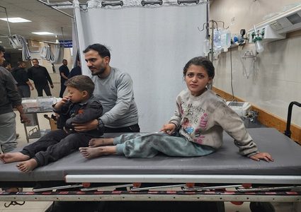 مصادر طبية تحذر: نقص حاد في الأدوية بقطاع غزة يهدد حياة آلاف المرضى في قطاع غزة