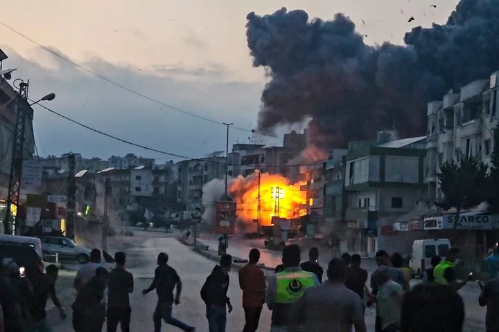 الاحتلال يجدد غاراته وقصفه الفوسفوري على بلدات جنوب لبنان