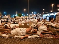 "مزدلفة" تُكمل جاهزيتها لاستقبال الحجاج بعد نفرتهم من عرفات