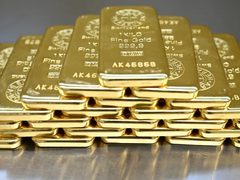 الذهب يتراجع مع ارتفاع أسعار النفط بسبب التوتر بين أميركا وإيران