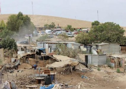 جيش الاحتلال يقتحم الخان الأحمر شرق القدس