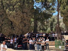 في ثالث أيام الأضحى.. عشرات الآلاف يؤدون صلاة الجمعة في المسجد الأقصى المبارك