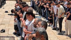 في ثالث أيام الأضحى.. عشرات الآلاف يؤدون صلاة الجمعة في المسجد الأقصى المبارك