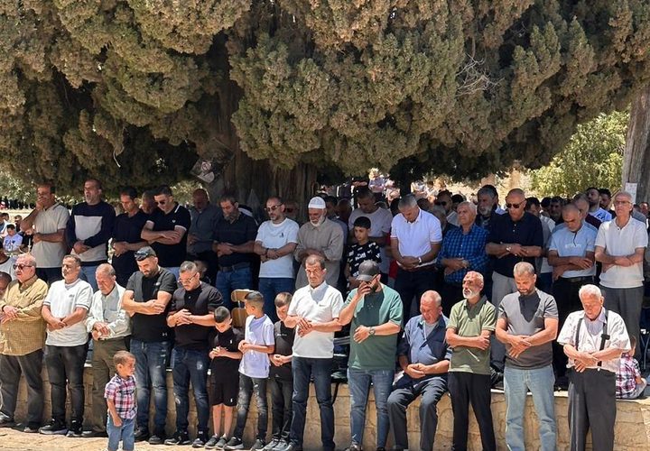 في ثالث أيام الأضحى.. عشرات الآلاف يؤدون صلاة الجمعة في المسجد الأقصى المبارك