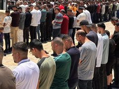 في ثالث أيام الأضحى.. عشرات الآلاف يؤدون صلاة الجمعة في المسجد الأقصى المبارك