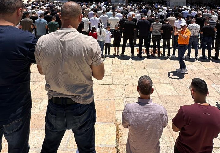 في ثالث أيام الأضحى.. عشرات الآلاف يؤدون صلاة الجمعة في المسجد الأقصى المبارك