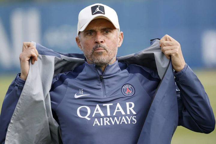 لويس إنريكي يحرز لقبه الثالث في دوري أبطال أوروبا