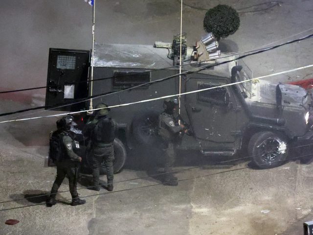 قوات الاحتلال تقتحم عدة مناطق في رام الله والبيرة وتندلع مواجهات في عبوين