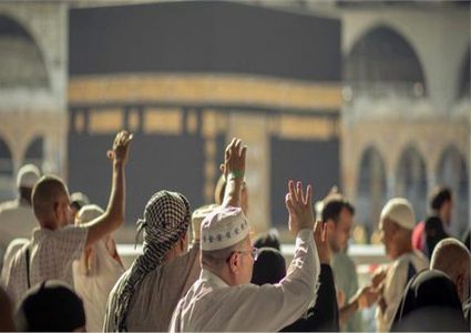 اكتمال مناسك الحج.. ضيوف الرحمن يؤدون طواف الوداع