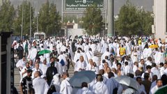 السعودية تعلن نجاح حج هذا العام والحجاج يواصلون أداء الشعائر