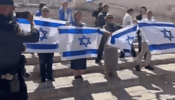 الأردن تدين اقتحام مستوطنين للمسجد الأقصى وتحذر من تداعيات الانتهاكات المتواصلة