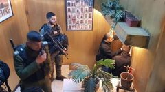 الاحتلال يشرع بهدم مطعم في حي المصرارة بالقدس