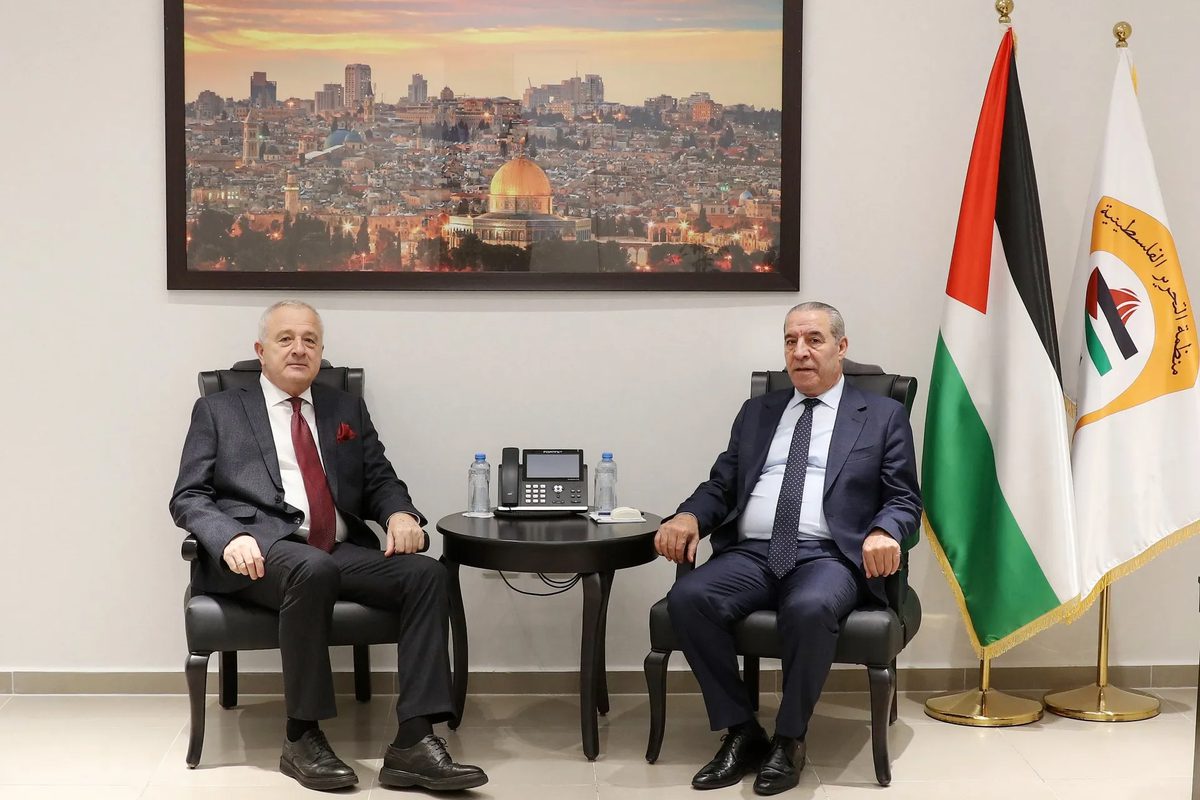 الشيخ يبحث مع ممثل روسيا الاتحادية آخر المستجدات السياسية