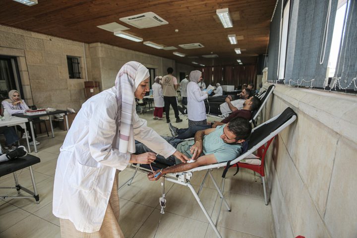 كيف ترسم الصحافة العبرية صورة الأزمة الصحية المتفاقمة في الضفة الغربية؟