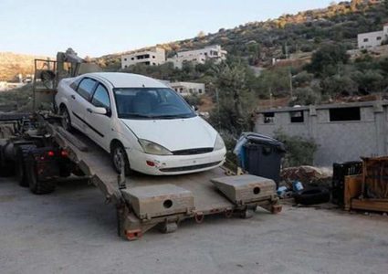 قوات الاحتلال تستولي على مركبة لبلدية عقربا جنوب نابلس