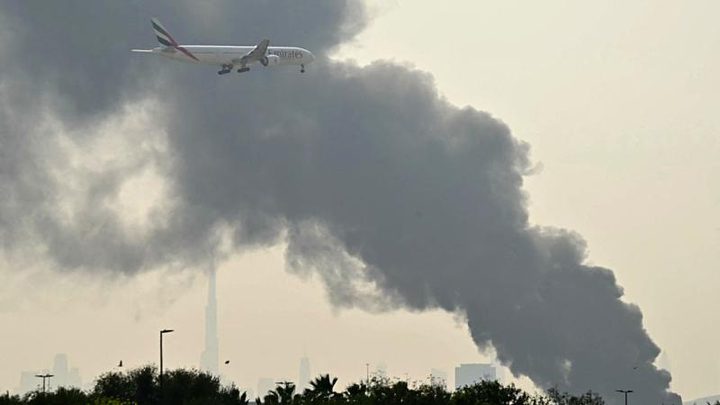 الكويت: أضرار جسيمة وإصابات عديدة جراء هجوم إيراني على مطار دولي