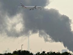 الكويت: أضرار جسيمة وإصابات عديدة جراء هجوم إيراني على مطار دولي