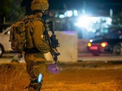الاحتلال ينصب حواجز عسكرية في محيط رام الله والقدس