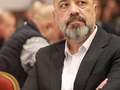 "فتح" أمام امتحان التجدد لا نبوءة الانشقاق و"الثوري" في قلب المعادلة