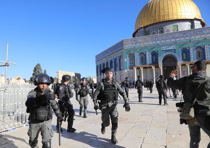 محافظة القدس: دمج جماعات الهيكل داخل شرطة الاحتلال بالأقصى يمثل تصعيداً خطيراً