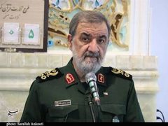 مستشار المرشد الإيراني: الإفراج عن الأصول المجمدة ضروري "لبناء الثقة" مع أميركا