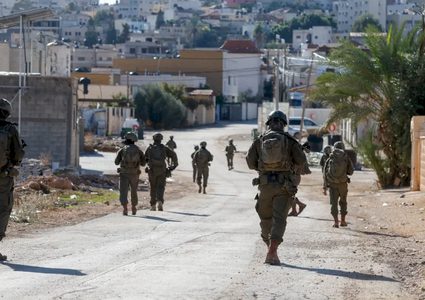 الاحتلال يداهم منزلا في دير دبوان