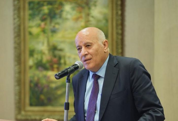 الرجوب يؤكد أهمية دعم جهود بلدية الخليل لتطوير خدماتها وتعزيز صمود المواطنين