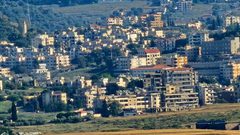 مشاهد من العدوان الإسرائيلي على عدة مناطق وبلدات في جنوب لبنان.