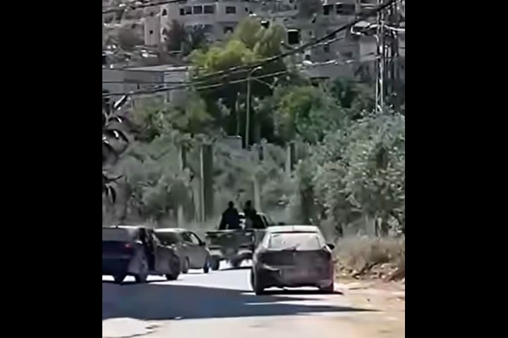 9 إصابات في هجوم للمستوطنين على بلدة حوارة جنوب نابلس