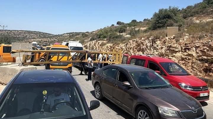 الاحتلال يغلق مدخل مدينة سلفيت الشمالي