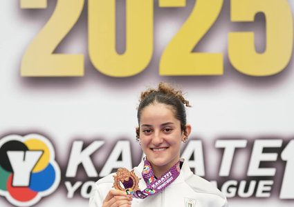 بطلة الكاراتيه مريم بشارات تتوج بجائزة أفضل لاعبة عربية