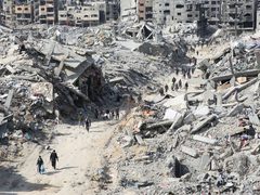 الخارجية تدين مجزرة الاحتلال بحق النازحين في حي الرمال وتطالب بتحرك دولي