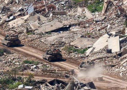 صحيفة إسرائيلية: حديث عن اتفاق وشيك بين لبنان والاحتلال رغم استمرار التصعيد