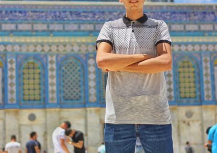 الاحتلال يقرر ابعاد الصحفي سيف القواسمي عن الأقصى ومحيطه لمدة 6 أشهر