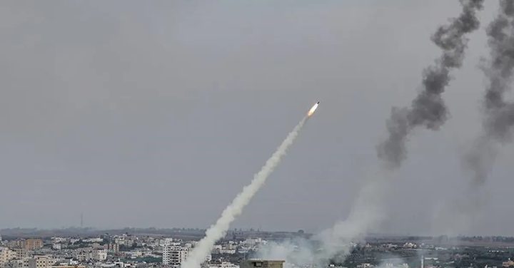 حزب الله يطلق رشقة صاروخية شمال اسرائيل