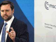 مسؤولون إسرائيليون يتهمون نائب الرئيس الأمريكي بتسريب خطة لإسقاط النظام الإيراني