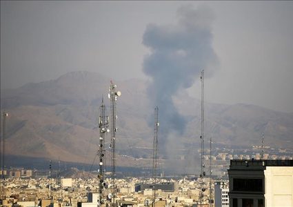 جيش الاحتلال يعلن قصف أهداف عسكرية ومجمعًا للبتروكيماويات في إيران