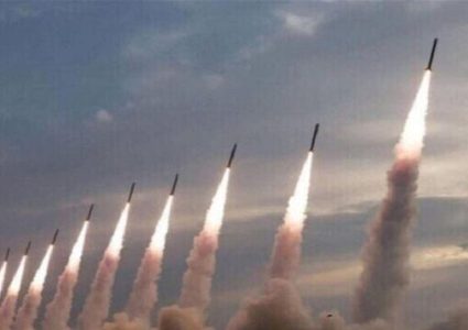 "المونيتور": واشنطن ساعدت في اعتراض صواريخ إيرانية متجهة إلى إسرائيل