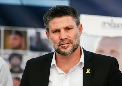 فرنسا تفرض عقوبات جديدة على مستوطنين وتحظر دخول سموتريتش إلى أراضيها