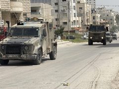قوات الاحتلال تدعس شابا في عقربا جنوب نابلس