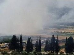 مستوطنون يضرمون النيران في أراضي في أودلا جنوب نابلس