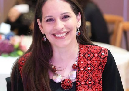 منظمة إيطالية تمنح منى أبو عمارة لقب "سفيرة 2026"