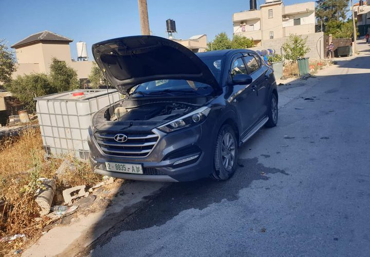 آثار هجوم المستوطنين على ممتلكات ومنازل المواطنين في قرية جيت شرق قلقيلية.