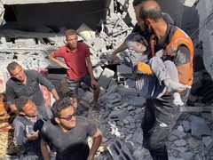 ارتفاع حصيلة الشهداء في قطاع غزة إلى 72,993 والإصابات إلى 173,230 منذ بدء العدوا