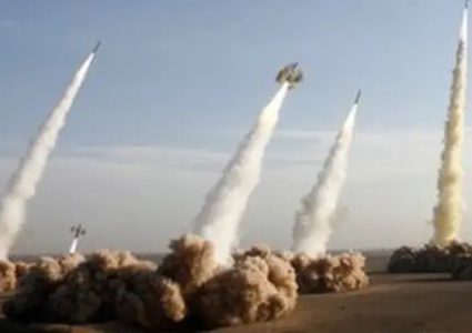 رغم الضغوط الأمريكية- مسؤول إيراني: "رد قاسٍ قادم"