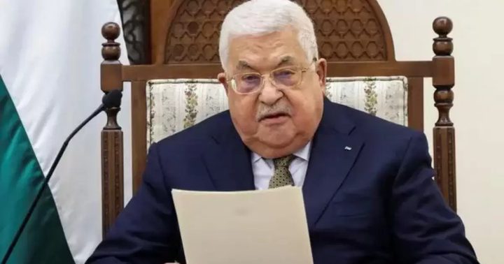 الرئيس عباس يتسلم التقرير السنوي لصندوق الاستثمار الفلسطيني لعام 2025